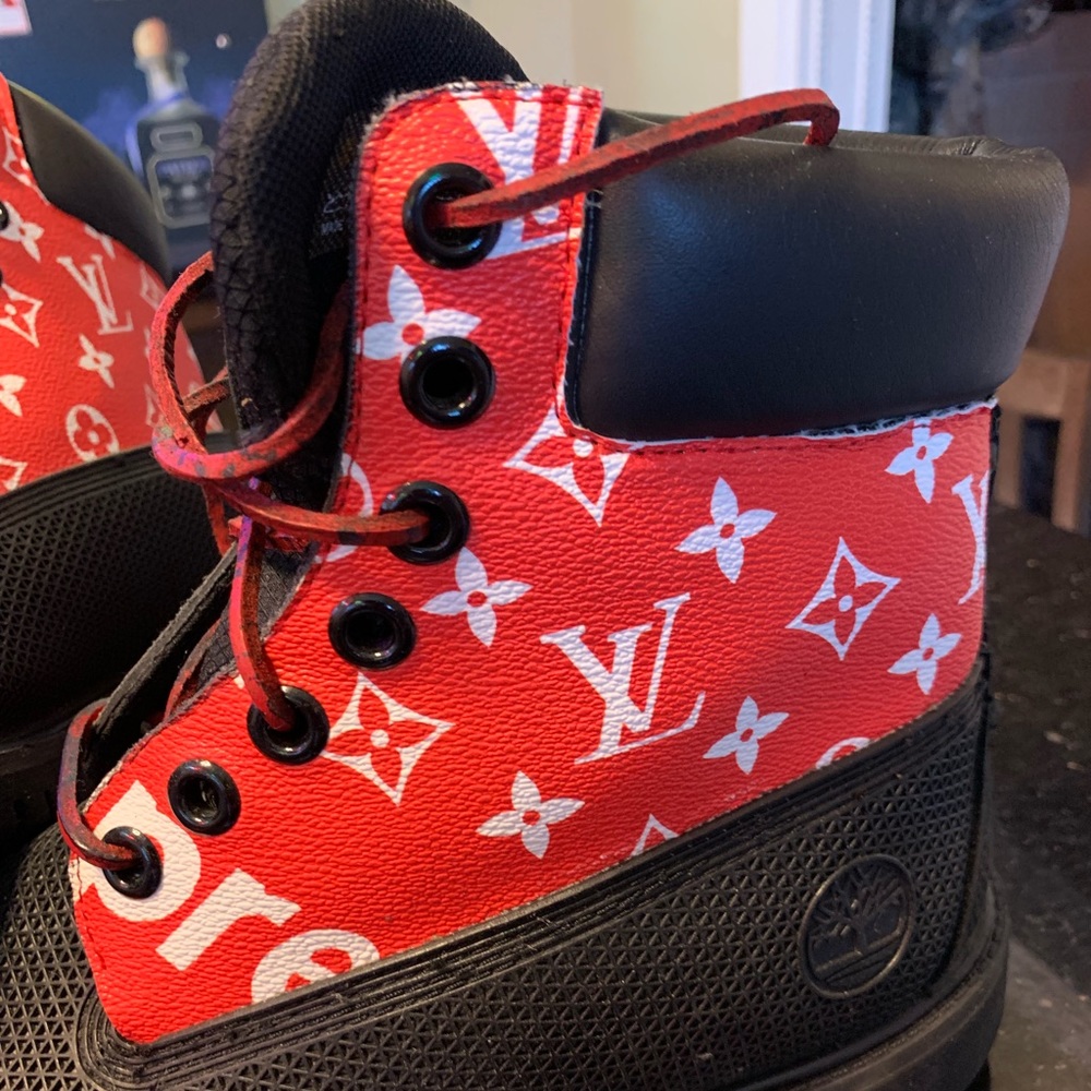 Timberland 6 Exo Black “Supreme X Louis Vuitton”